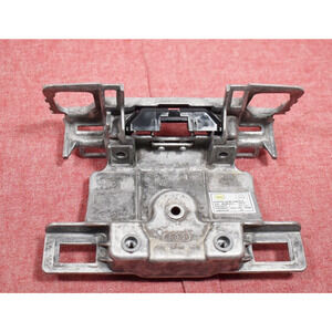 Audi Q7 Headrest Guide Bracket Support Geniune OEM 4M0881627A